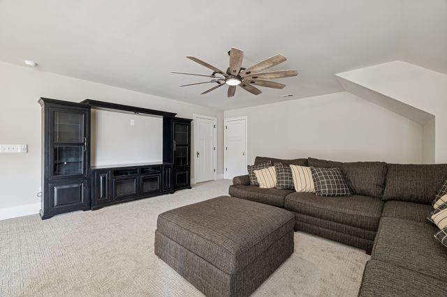 7307 Dunn Rd, Cedar Hill, TN 37032