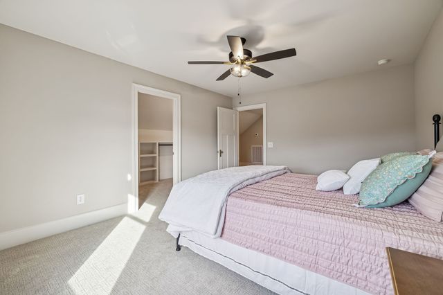 7307 Dunn Rd, Cedar Hill, TN 37032