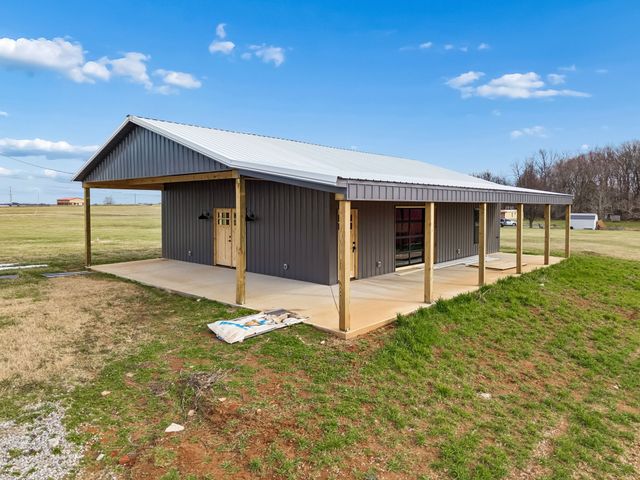 7307 Dunn Rd, Cedar Hill, TN 37032