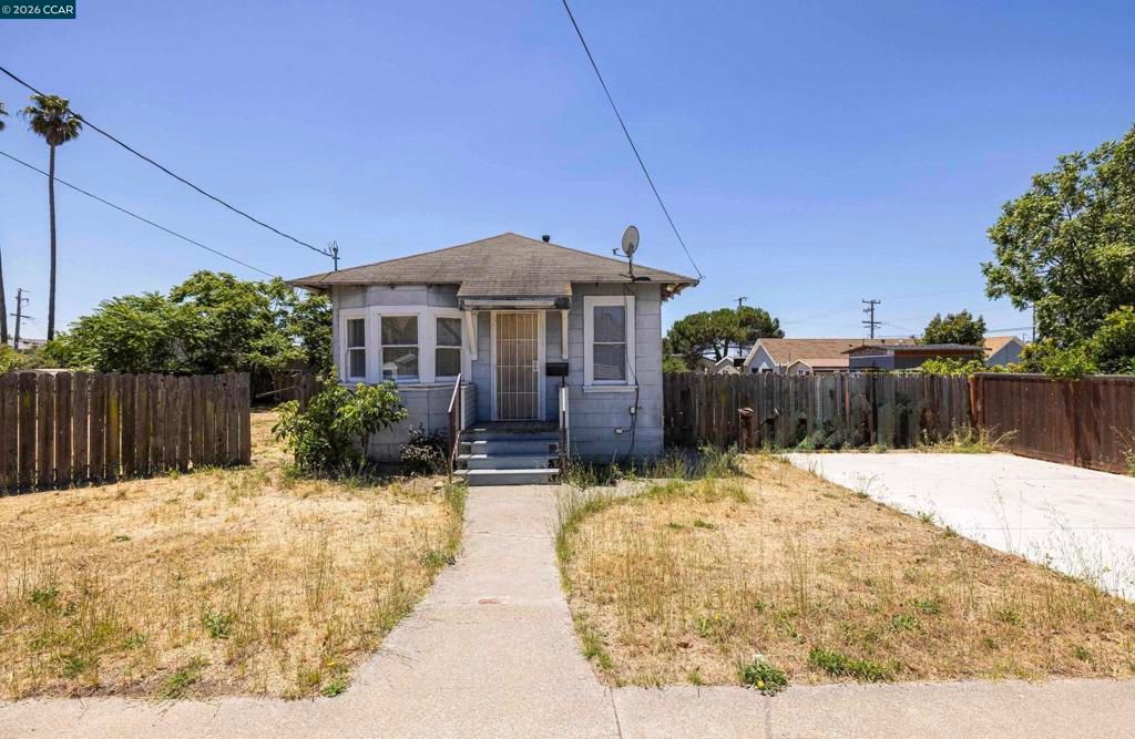 Image 2 of property listing at 1116 Stanton, San Pablo, CA 94806