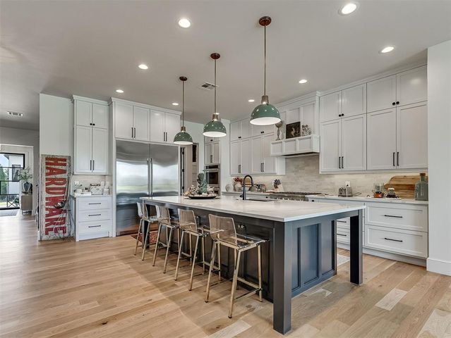 2108 Wiregrass Drive, Edmond, OK 73025