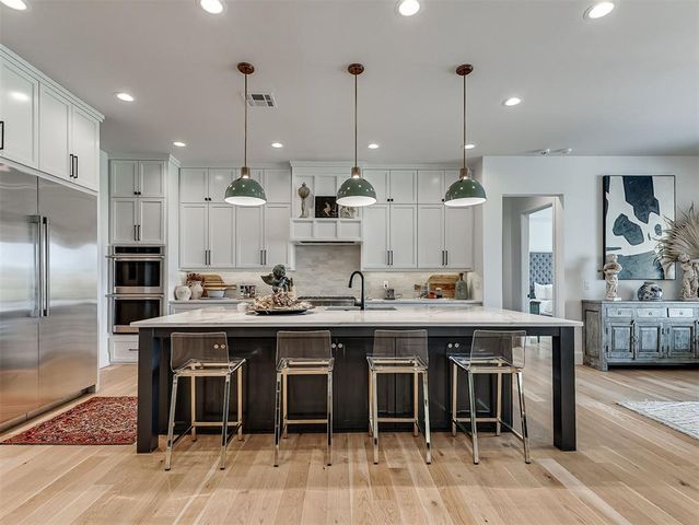 2108 Wiregrass Drive, Edmond, OK 73025
