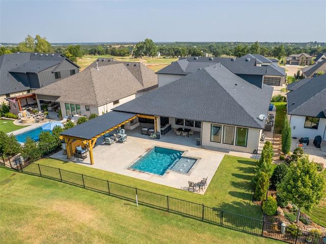 2108 Wiregrass Drive, Edmond, OK 73025