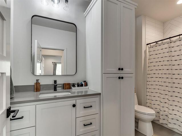 2108 Wiregrass Drive, Edmond, OK 73025