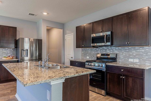 14025 Kenyte Row, San Antonio, TX 78253