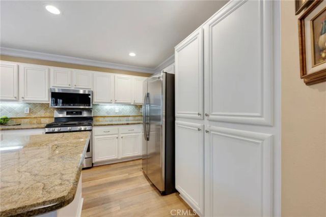 25 Maple, Aliso Viejo, CA 92656