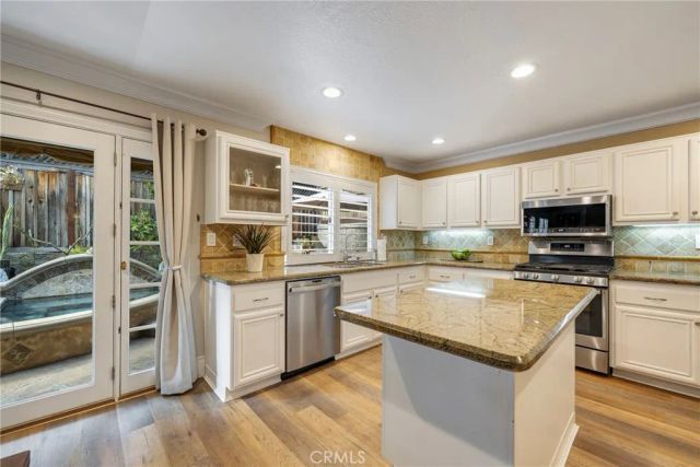 25 Maple, Aliso Viejo, CA 92656