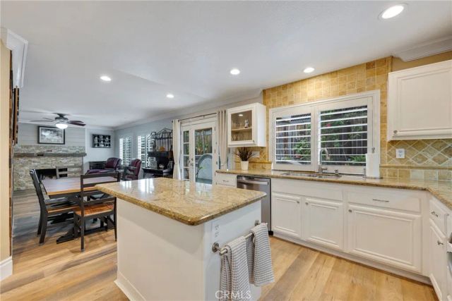 25 Maple, Aliso Viejo, CA 92656