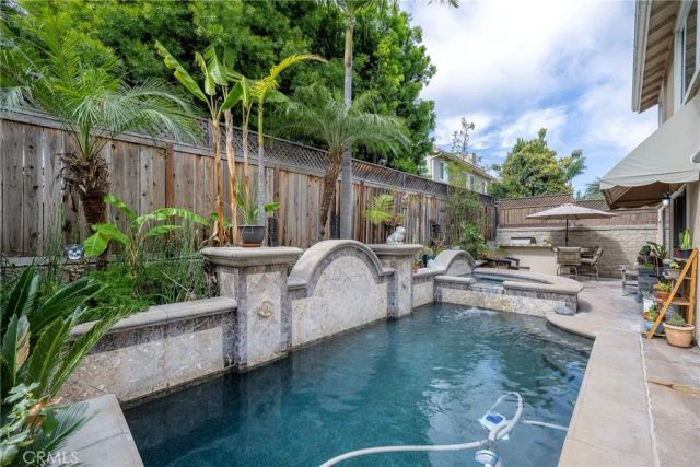 25 Maple, Aliso Viejo, CA 92656