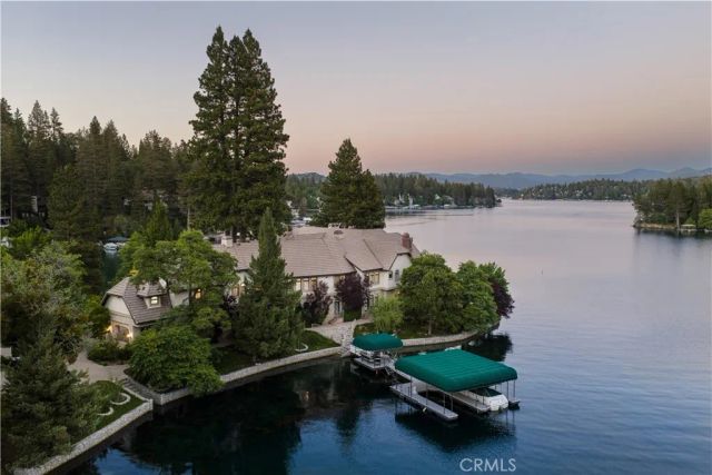 177 Shorewood, Lake Arrowhead, CA 92352