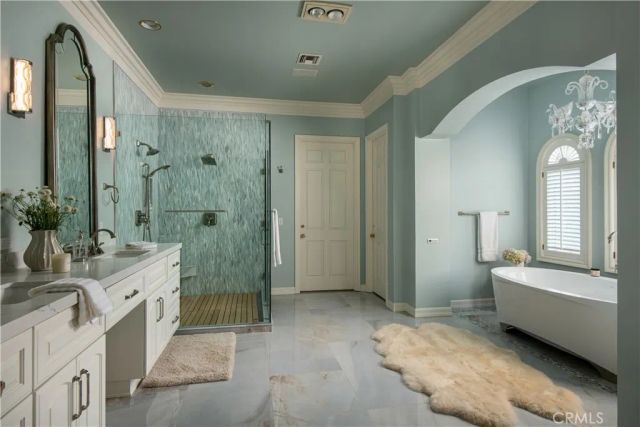 177 Shorewood, Lake Arrowhead, CA 92352