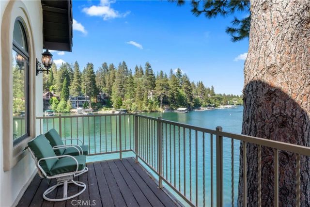 177 Shorewood, Lake Arrowhead, CA 92352
