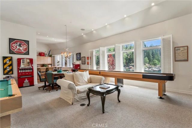177 Shorewood, Lake Arrowhead, CA 92352