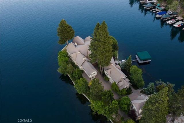 177 Shorewood, Lake Arrowhead, CA 92352