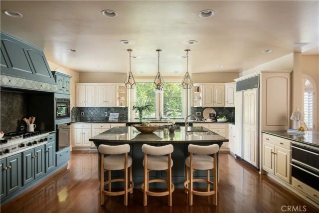 177 Shorewood, Lake Arrowhead, CA 92352