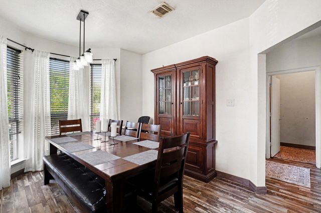 9936 Blue Bell Drive, Fort Worth, TX 76108
