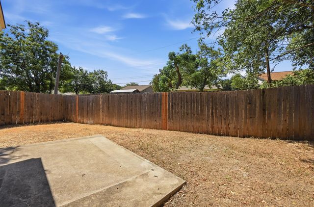 3221 Darnell DR, Austin, TX 78745