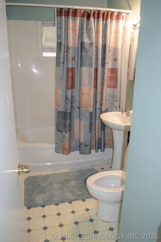 14 E Portland Avenue, Sapulpa, OK 74066