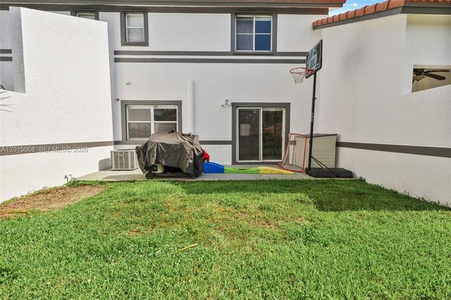 9872 NW 19th Pl, Sunrise, FL 33322