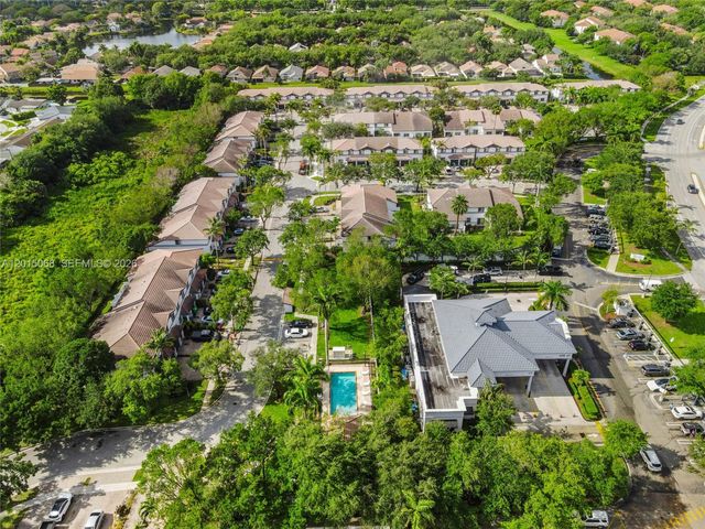 9872 NW 19th Pl, Sunrise, FL 33322