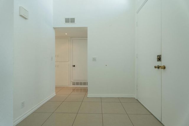 2518 S Sierra Madre, Palm Springs, CA 92264