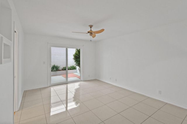 2518 S Sierra Madre, Palm Springs, CA 92264