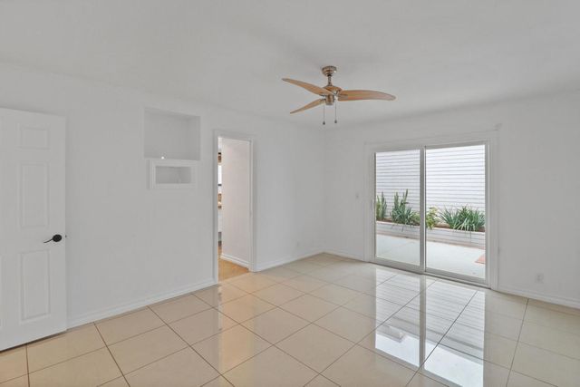 2518 S Sierra Madre, Palm Springs, CA 92264