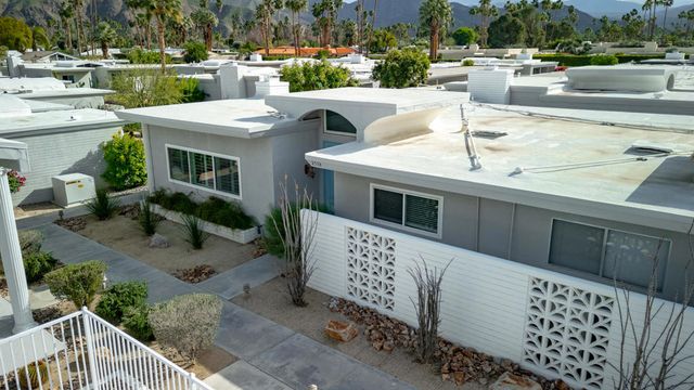 2518 S Sierra Madre, Palm Springs, CA 92264
