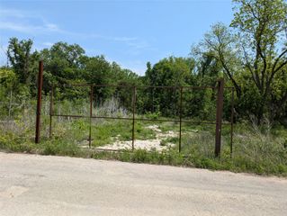 5404 Railroad Avenue, Dallas, TX 75215