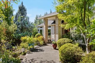 4760 Torrey Pines Drive, Medford, OR 97504
