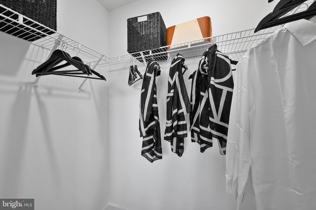 417 ECLIPSE ST, Charles Town, WV 25414