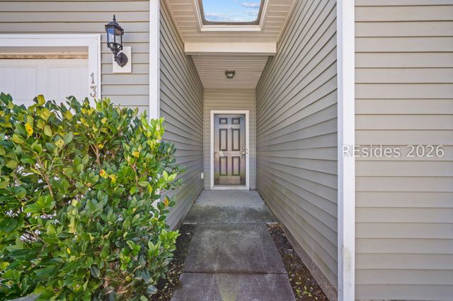 13 Wando Pl, Beaufort, SC 29906