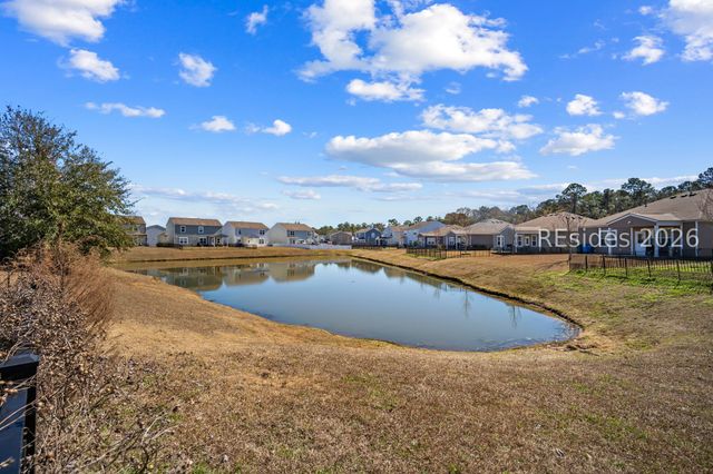 13 Wando Pl, Beaufort, SC 29906