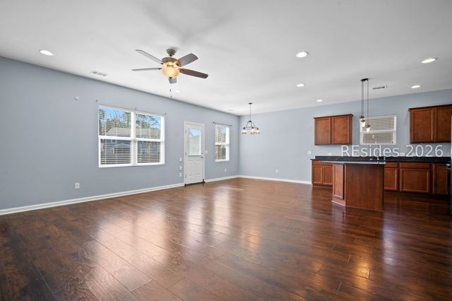 13 Wando Pl, Beaufort, SC 29906