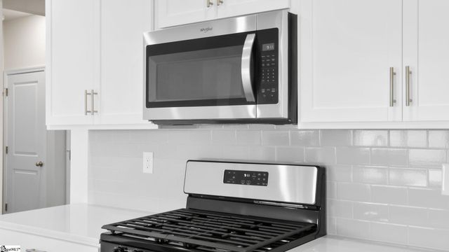 208 Alistar Avenue, Gray Court, SC 29645