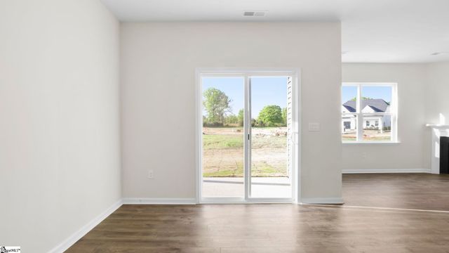 208 Alistar Avenue, Gray Court, SC 29645