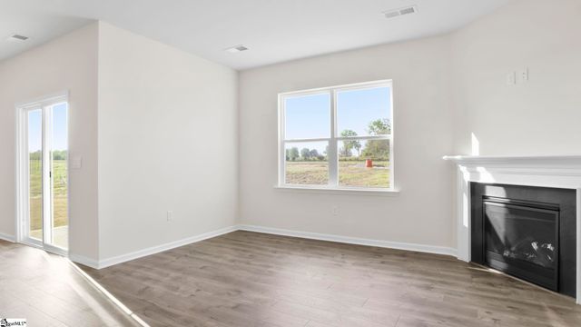 208 Alistar Avenue, Gray Court, SC 29645
