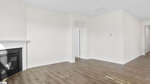 208 Alistar Avenue, Gray Court, SC 29645