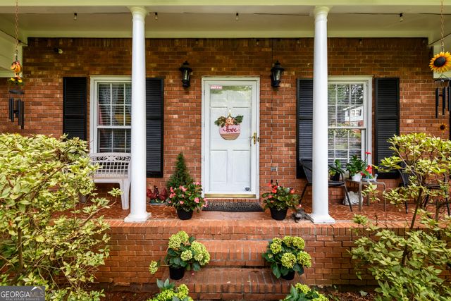 589 Dogwood Drive, Lawrenceville, GA 30046