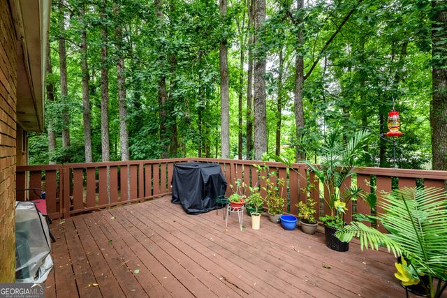 589 Dogwood Drive, Lawrenceville, GA 30046