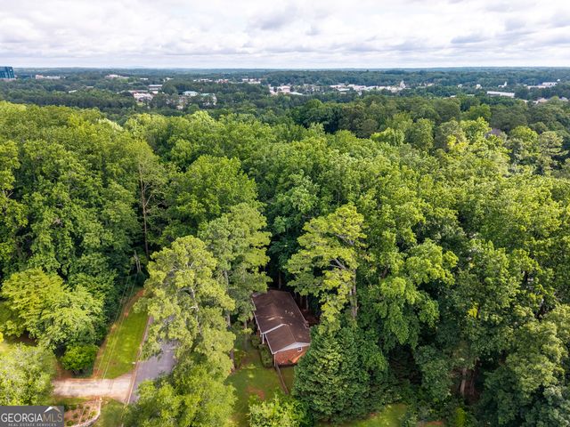 589 Dogwood Drive, Lawrenceville, GA 30046
