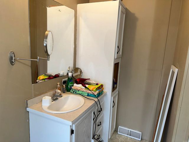 141 Red Oak Street, Malvern, AR 72104