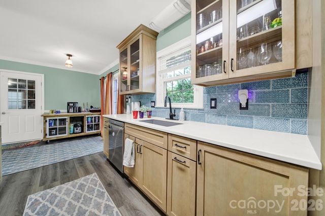 8802 Kirchenbaum Drive, Charlotte, NC 28210