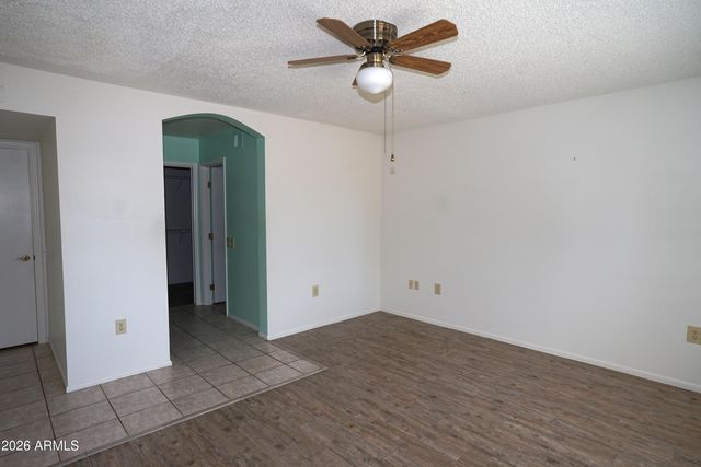 17819 N 136TH Court, Sun City West, AZ 85375