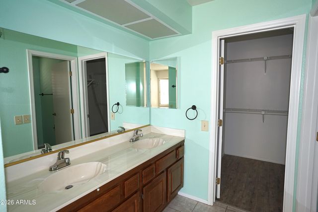 17819 N 136TH Court, Sun City West, AZ 85375
