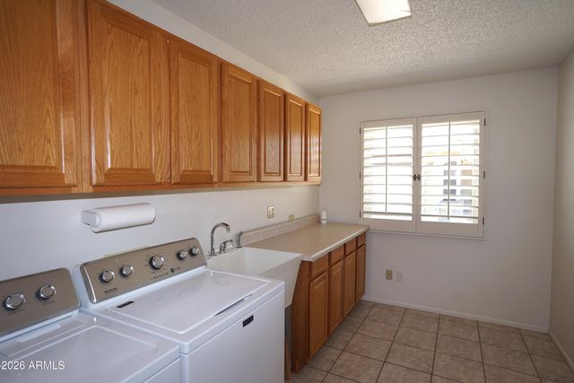 17819 N 136TH Court, Sun City West, AZ 85375