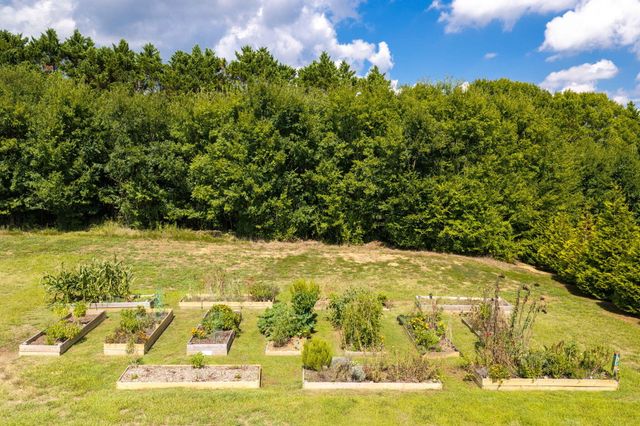 3342 Stone Creek Drive, Chattanooga, TN 37405