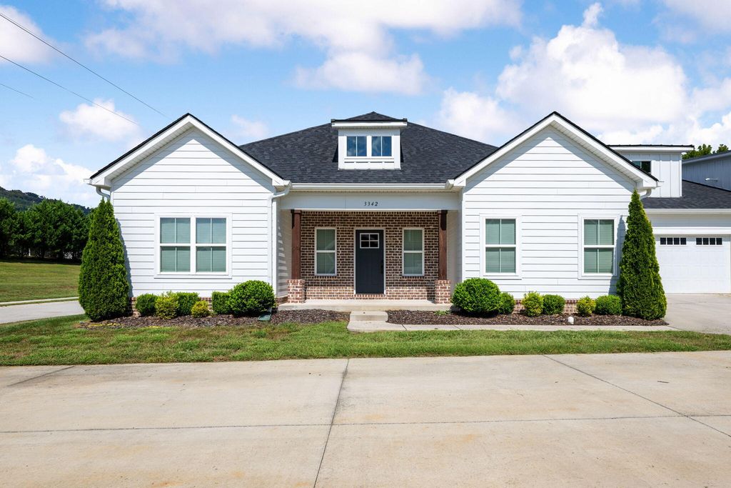 3342 Stone Creek Drive, Chattanooga, TN 37405
