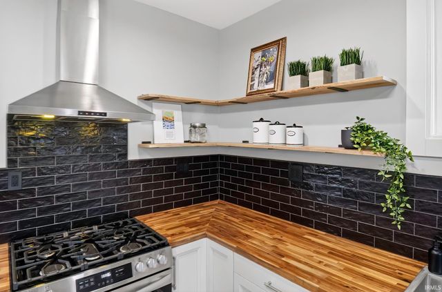 1303 Rockhill Street, Fort Wayne, IN 46802