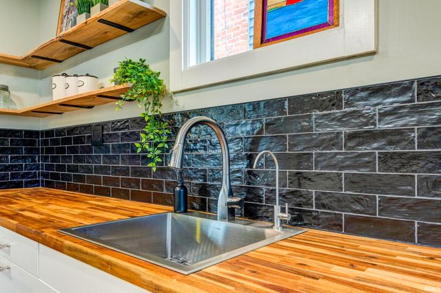 1303 Rockhill Street, Fort Wayne, IN 46802